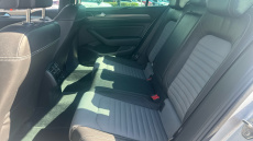 Volkswagen Passat 2.0 TDI R-Line 4dr DSG [Panoramic Roof] Diesel Saloon